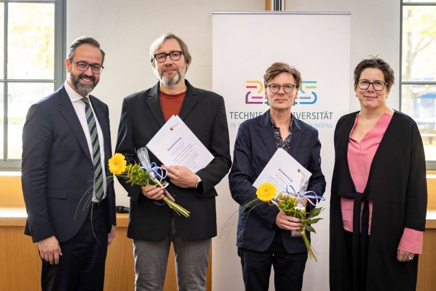 Abb.: Carsten Möller und Clemens von Wedemeyer erhalten Sächsischen Lehrpreis 2025  Carsten Möller und Clemens von Wedemeyer erhalten Sächsischen Lehrpreis 2025